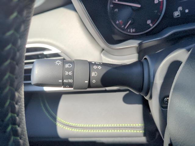 2025 Subaru Outback Vehicle Photo in Green Bay, WI 54304