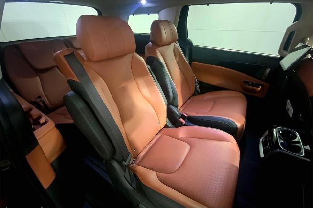 2024 Kia Carnival Vehicle Photo in Lees Summit, MO 64086