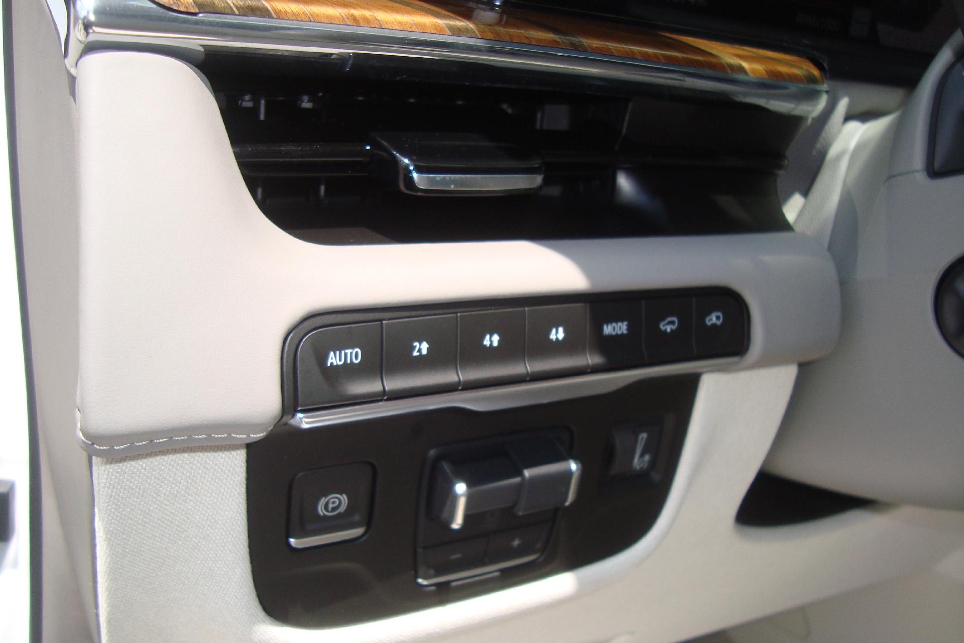 2024 Cadillac Escalade Vehicle Photo in PORTSMOUTH, NH 03801-4196