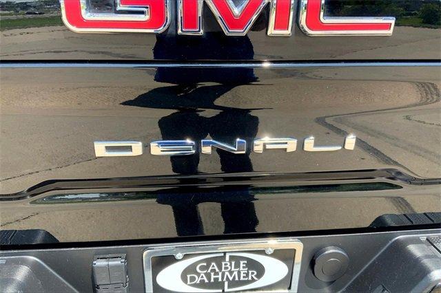 2023 GMC Sierra 2500 HD Vehicle Photo in TOPEKA, KS 66609-0000