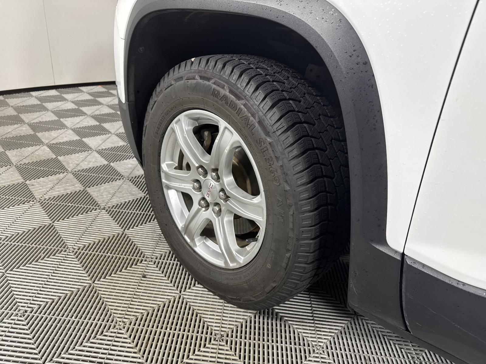 2017 GMC Acadia Vehicle Photo in GEORGETOWN, TX 78626-7508