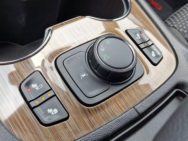 2023 GMC Acadia Vehicle Photo in TREVOSE, PA 19053-4984