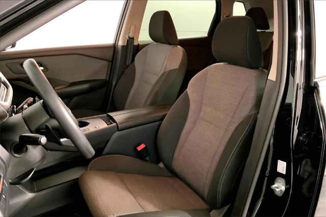 2023 Nissan Rogue Vehicle Photo in Lees Summit, MO 64086