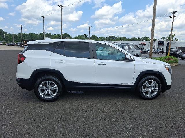 2022 GMC Terrain Vehicle Photo in TREVOSE, PA 19053-4984