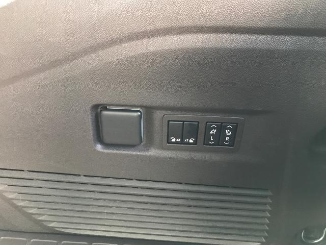 2021 GMC Yukon XL Vehicle Photo in GREEN BAY, WI 54303-3330
