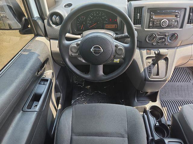 2014 Nissan NV200 Vehicle Photo in WATERTOWN, CT 06795-3318