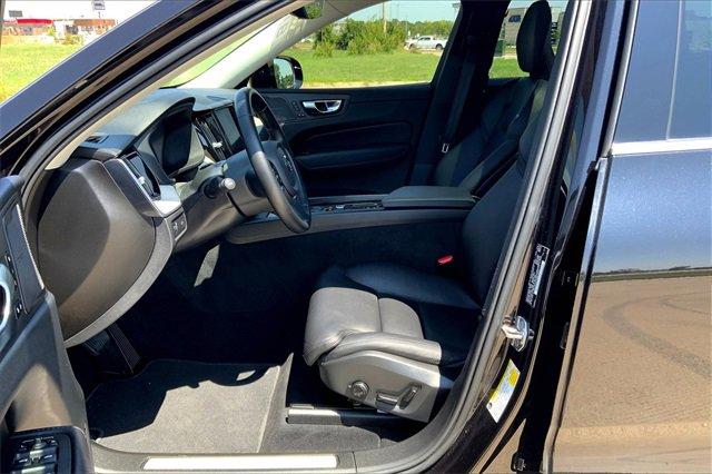 2020 Volvo XC60 Vehicle Photo in TOPEKA, KS 66609-0000