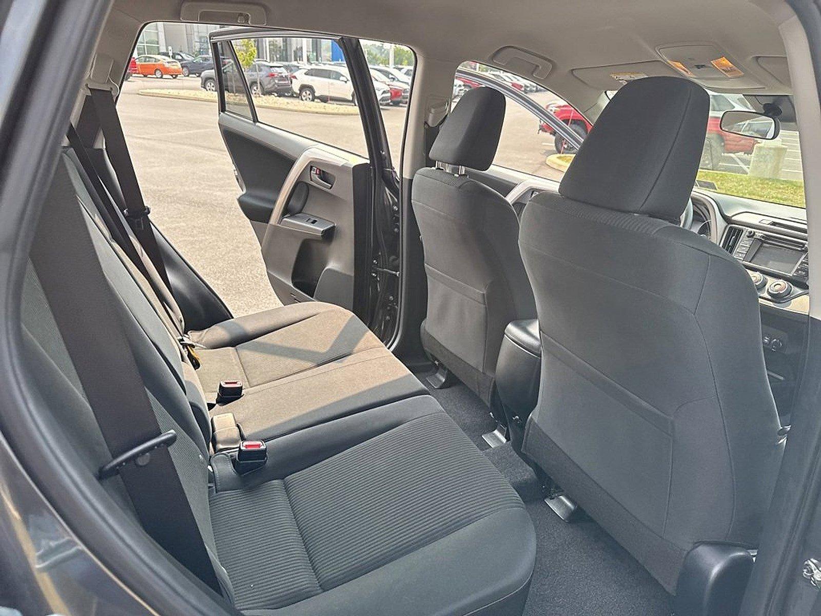2018 Toyota RAV4 Vehicle Photo in Harrisburg, PA 17111
