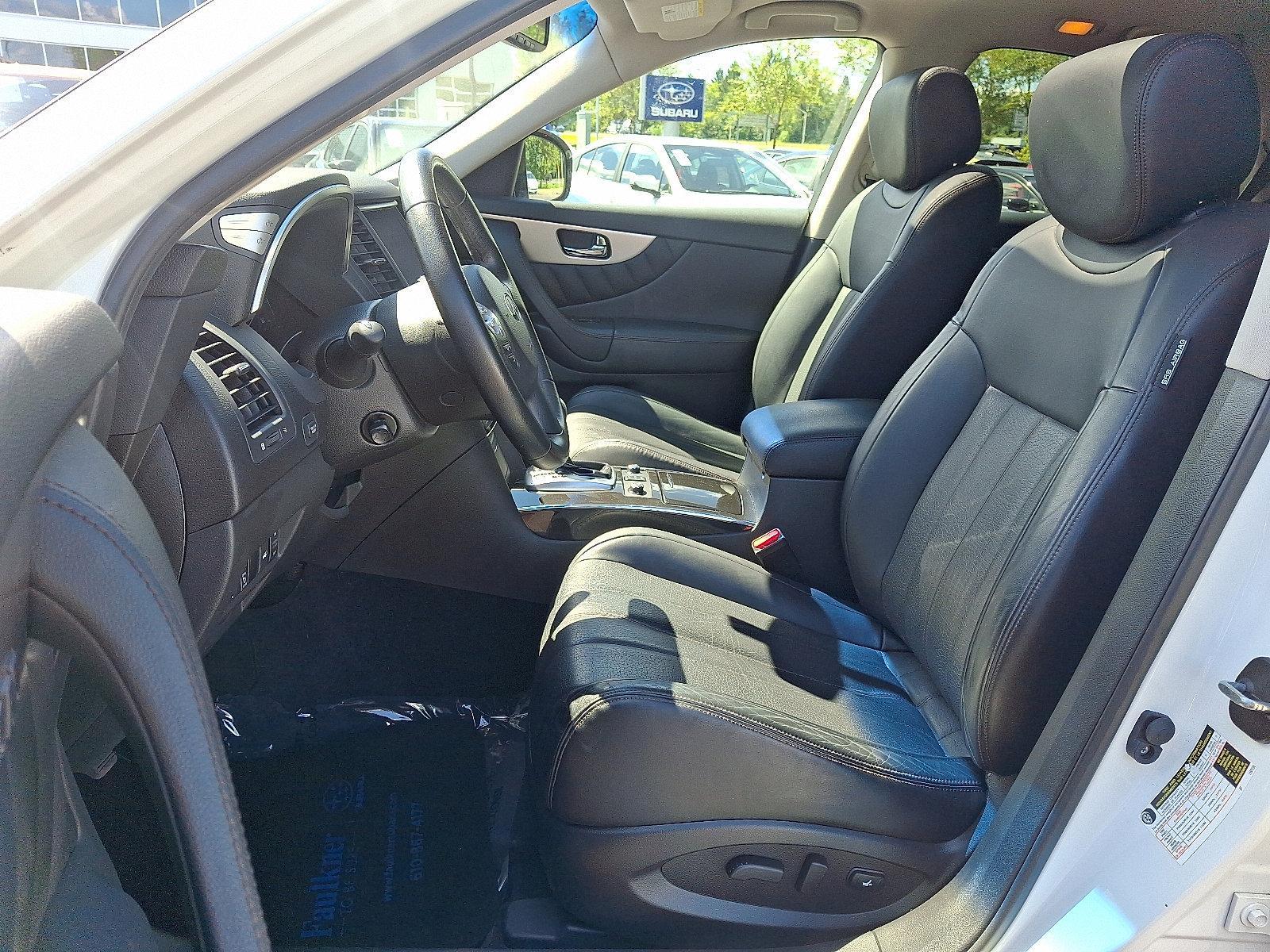 2016 INFINITI QX70 Vehicle Photo in Easton, PA 18045
