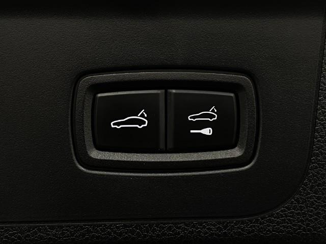 2018 Porsche Panamera Vehicle Photo in Appleton, WI 54913