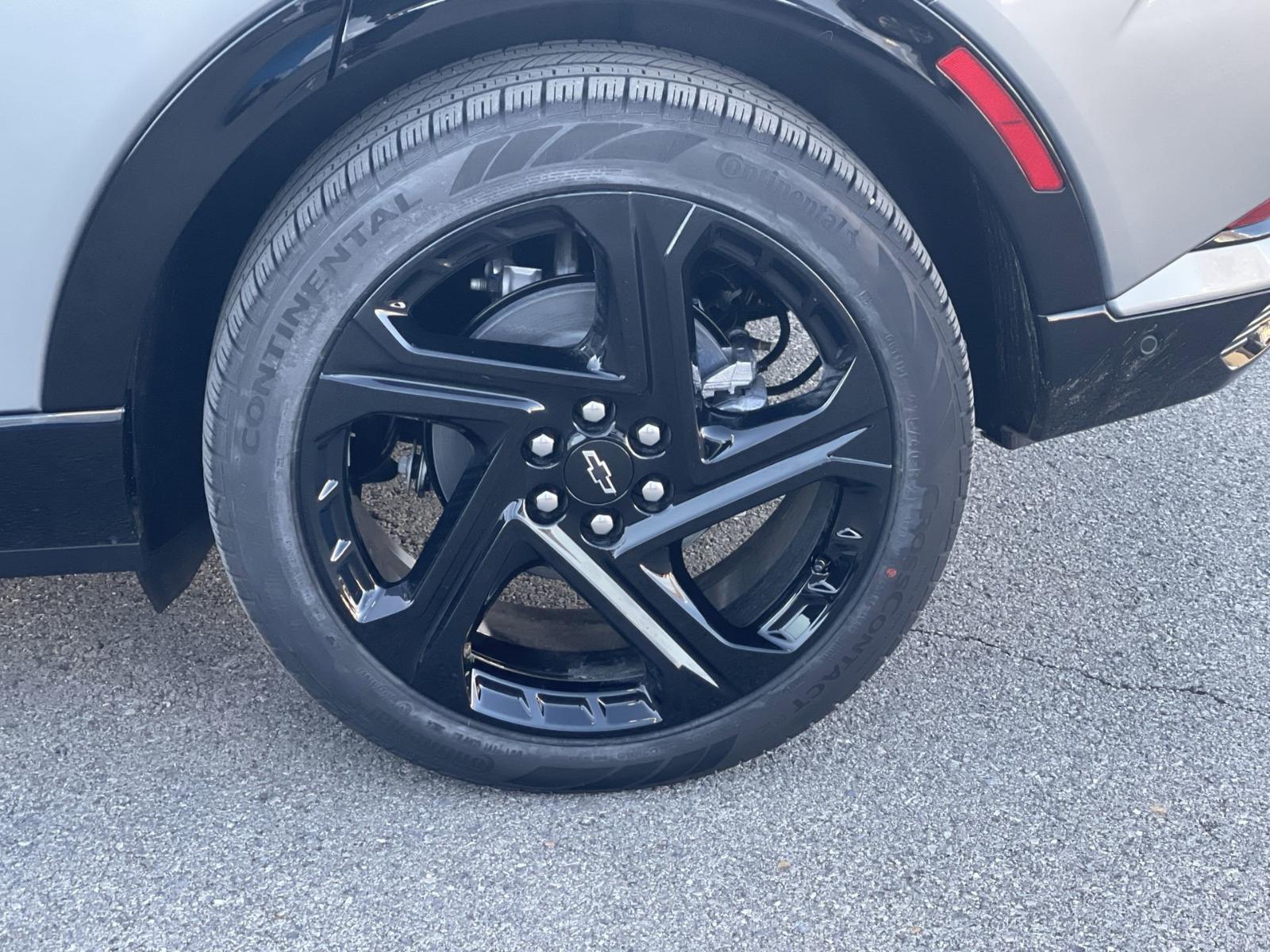2025 Chevrolet Equinox EV Vehicle Photo in BENTONVILLE, AR 72712-4322