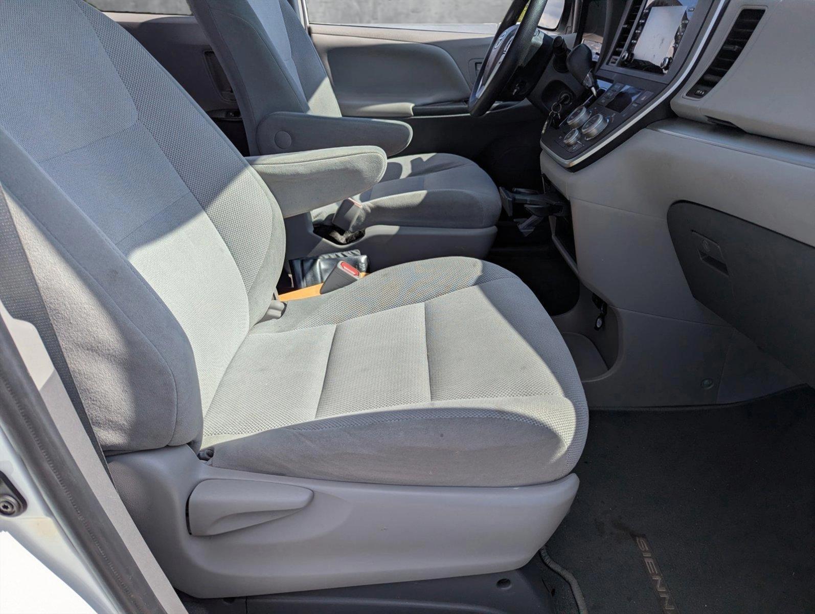 2020 Toyota Sienna Vehicle Photo in Ft. Myers, FL 33907