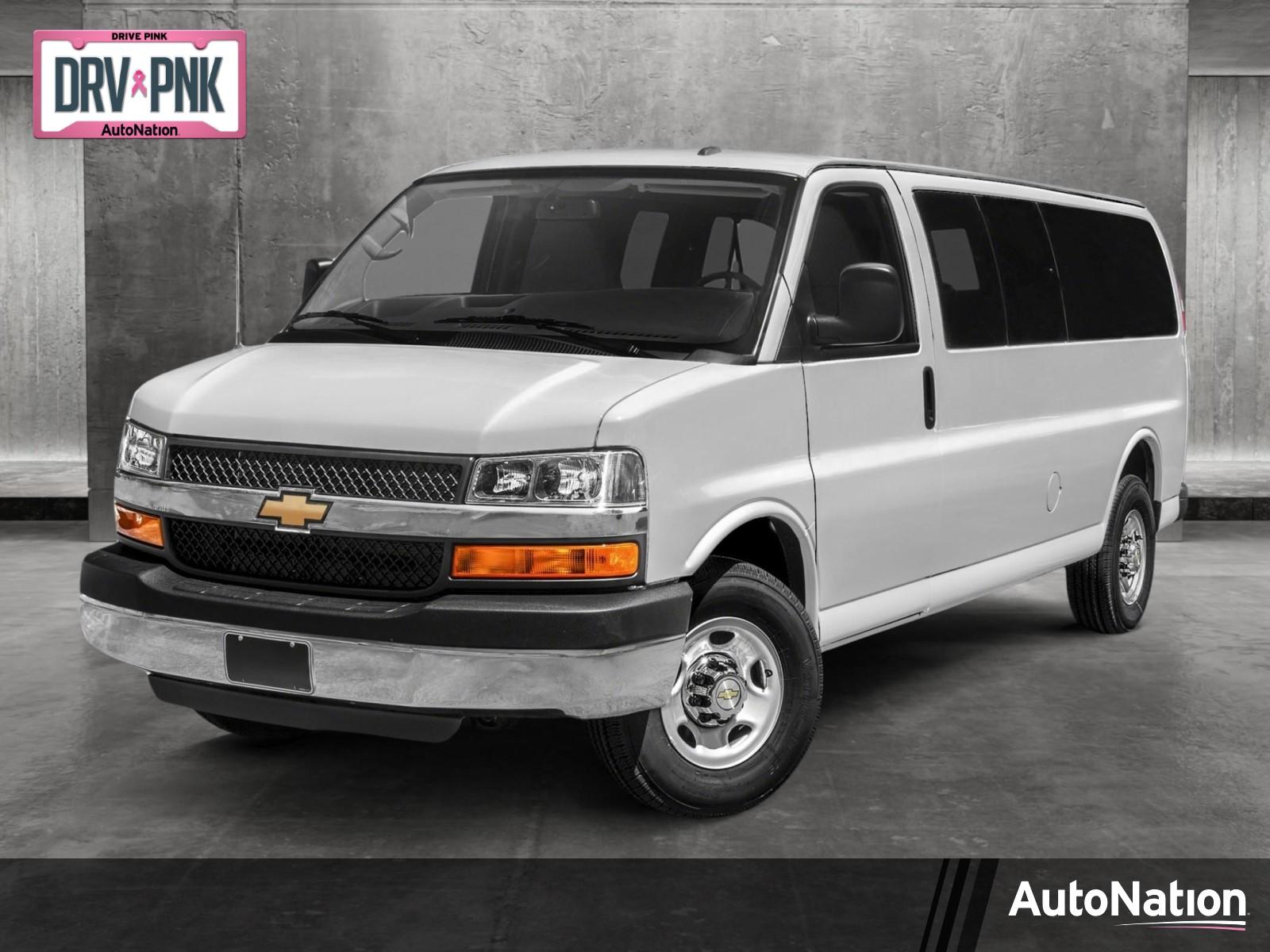 2018 Chevrolet Express Passenger Vehicle Photo in NORTH RICHLAND HILLS, TX 76180-7199