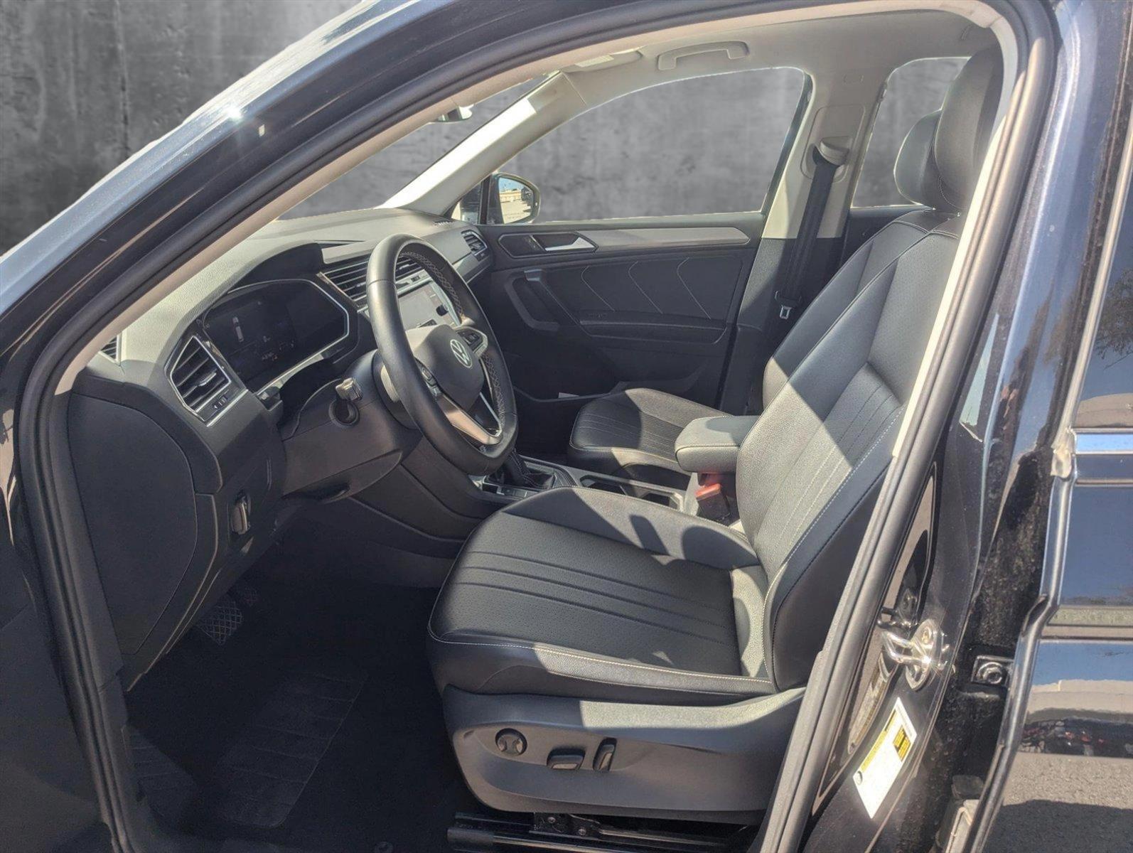 2022 Volkswagen Tiguan Vehicle Photo in Corpus Christi, TX 78415
