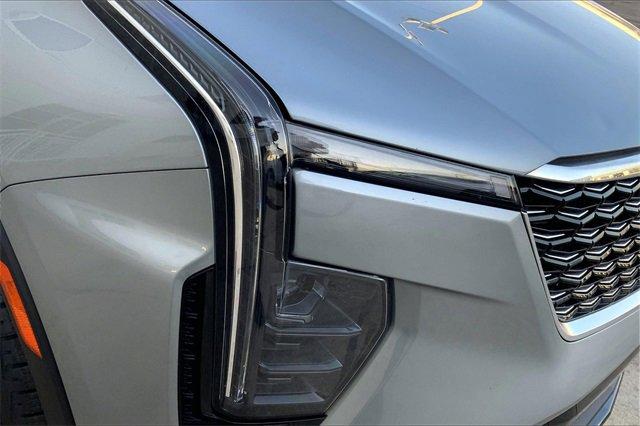 2024 Cadillac XT4 Vehicle Photo in TOPEKA, KS 66609-0000