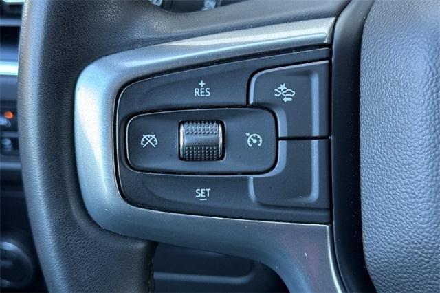 2023 Chevrolet Suburban Vehicle Photo in ELK GROVE, CA 95757-8703