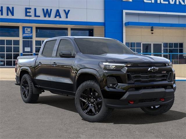 2025 Chevrolet Colorado Vehicle Photo in ENGLEWOOD, CO 80113-6708
