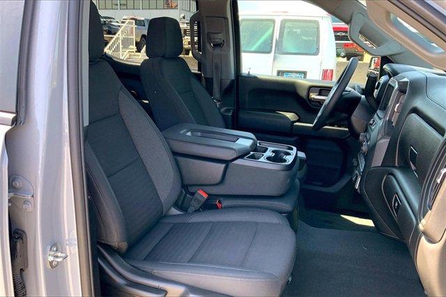 2024 Chevrolet Silverado 1500 Vehicle Photo in KANSAS CITY, MO 64114-4502