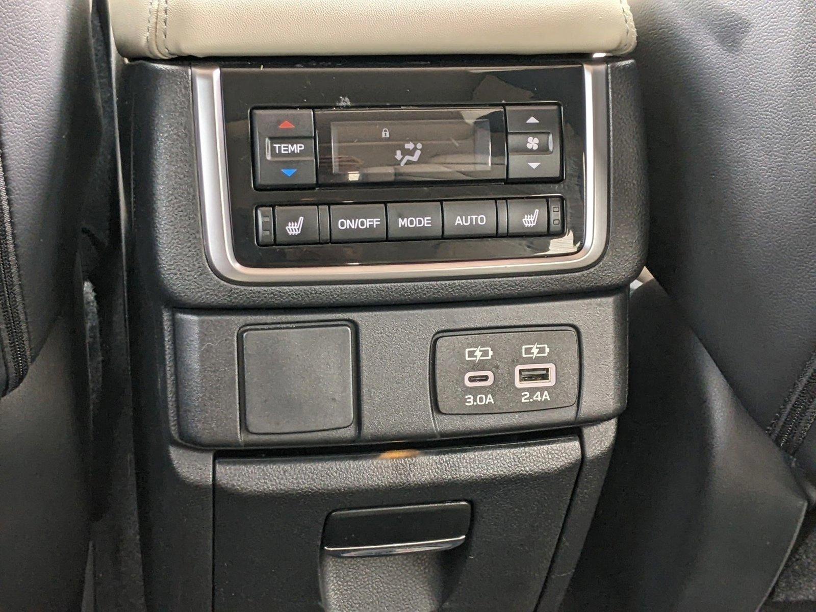 2024 Subaru Ascent Vehicle Photo in TIMONIUM, MD 21093-2300