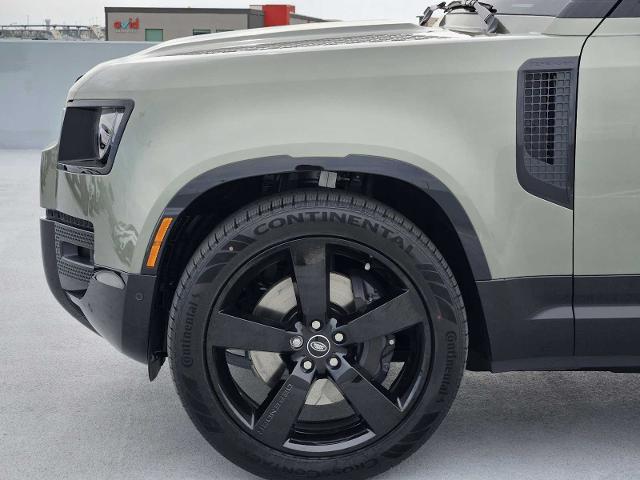 2025 Defender Vehicle Photo in AUSTIN, TX 78717