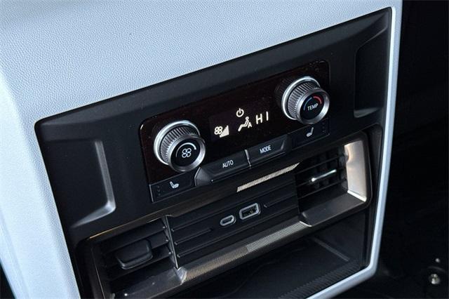 2025 GMC HUMMER EV SUV Vehicle Photo in ELK GROVE, CA 95757-8703