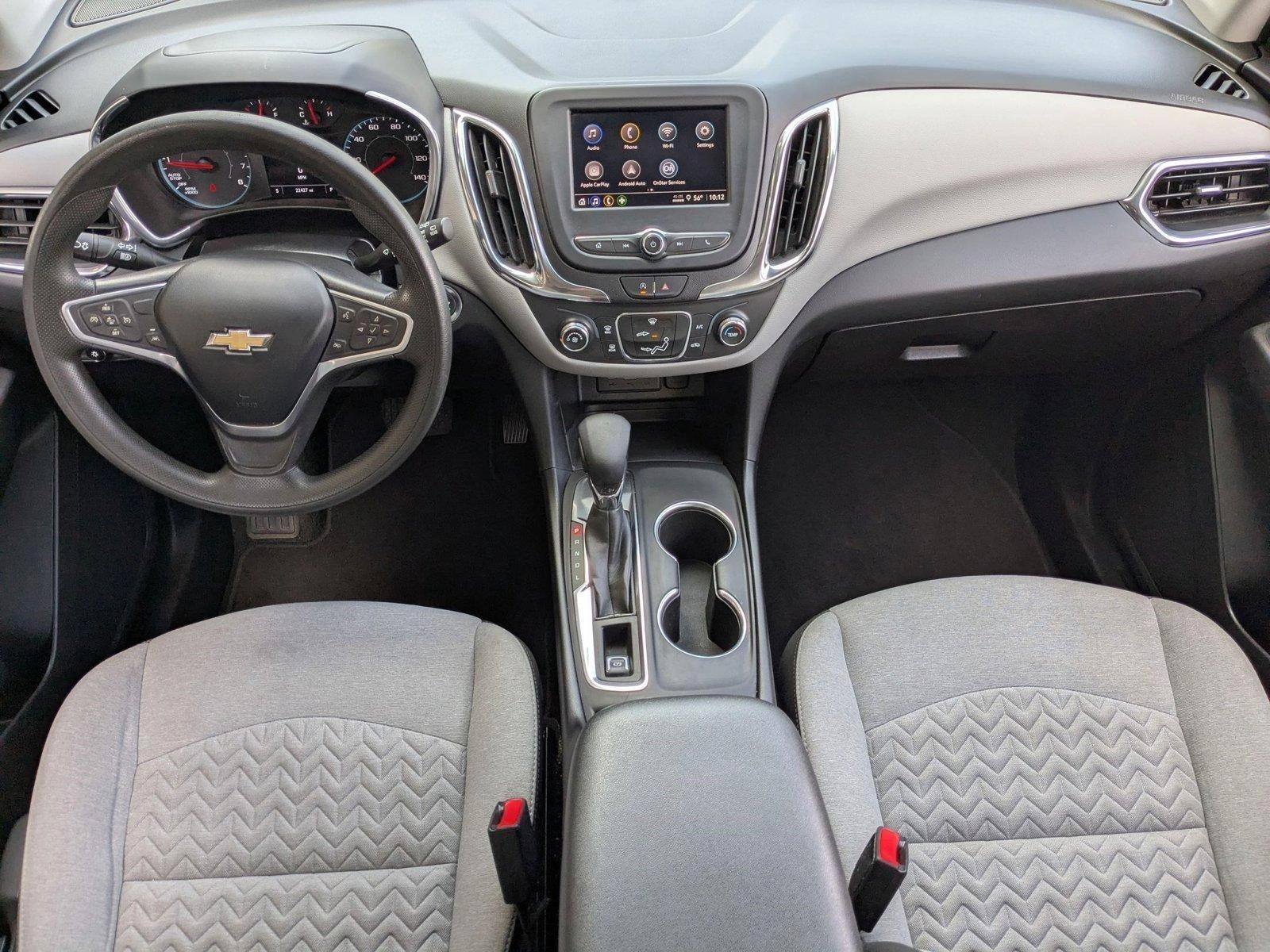 2022 Chevrolet Equinox Vehicle Photo in VALENCIA, CA 91355-1705