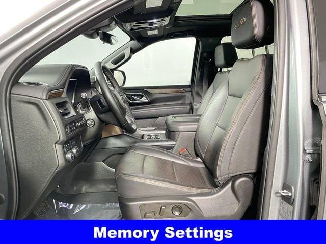 2023 Chevrolet Suburban Vehicle Photo in BROCKTON, MA 02301-7113