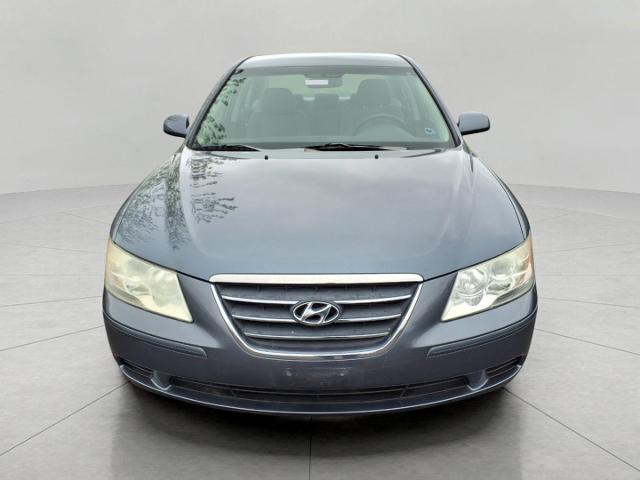 2009 Hyundai SONATA Vehicle Photo in Oshkosh, WI 54904