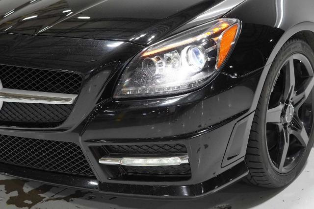 2016 Mercedes-Benz SLK Vehicle Photo in GRAPEVINE, TX 76051