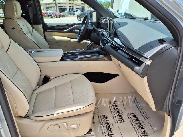 2024 Cadillac Escalade Vehicle Photo in Tampa, FL 33612