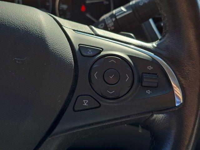 2017 Buick LaCrosse Vehicle Photo in Pleasant Hills, PA 15236