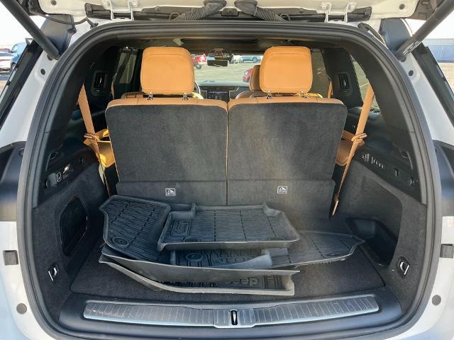 2021 Jeep Grand Cherokee L Vehicle Photo in GREEN BAY, WI 54304-5303