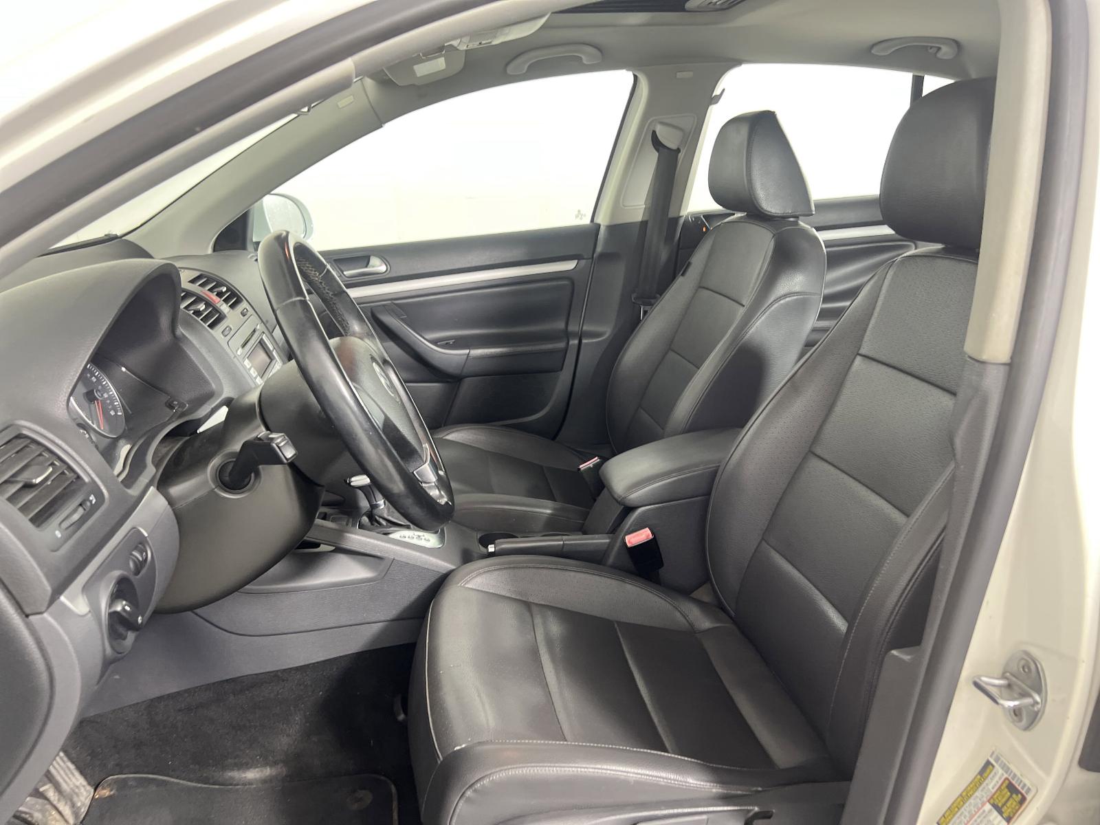 2009 Volkswagen Jetta Sedan Vehicle Photo in Georgetown, TX 78626
