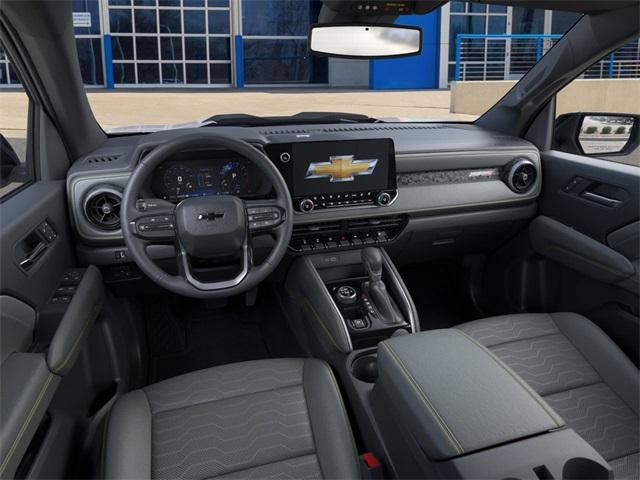 2025 Chevrolet Colorado Vehicle Photo in ENGLEWOOD, CO 80113-6708