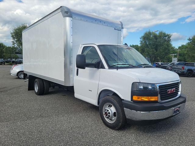 Select 2024 GMC Savana Cutaway 3500
