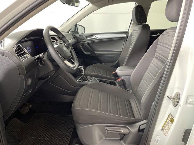 2023 Volkswagen Tiguan Vehicle Photo in PHOENIX, AZ 85014-3381