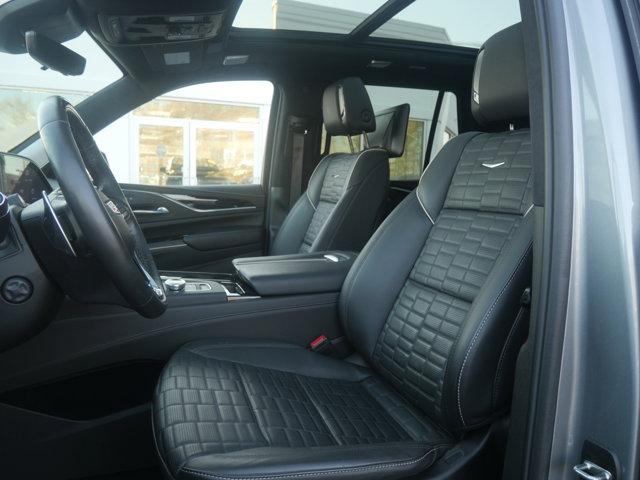 2023 Cadillac Escalade Vehicle Photo in Nashua, NH 03060