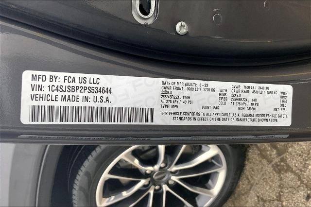 2023 Jeep Wagoneer L Vehicle Photo in Kansas City, MO 64114