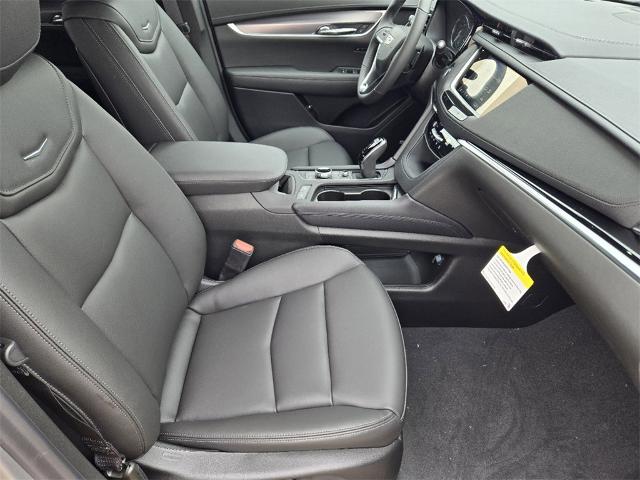 2025 Cadillac XT6 Vehicle Photo in Oklahoma City, OK 73114