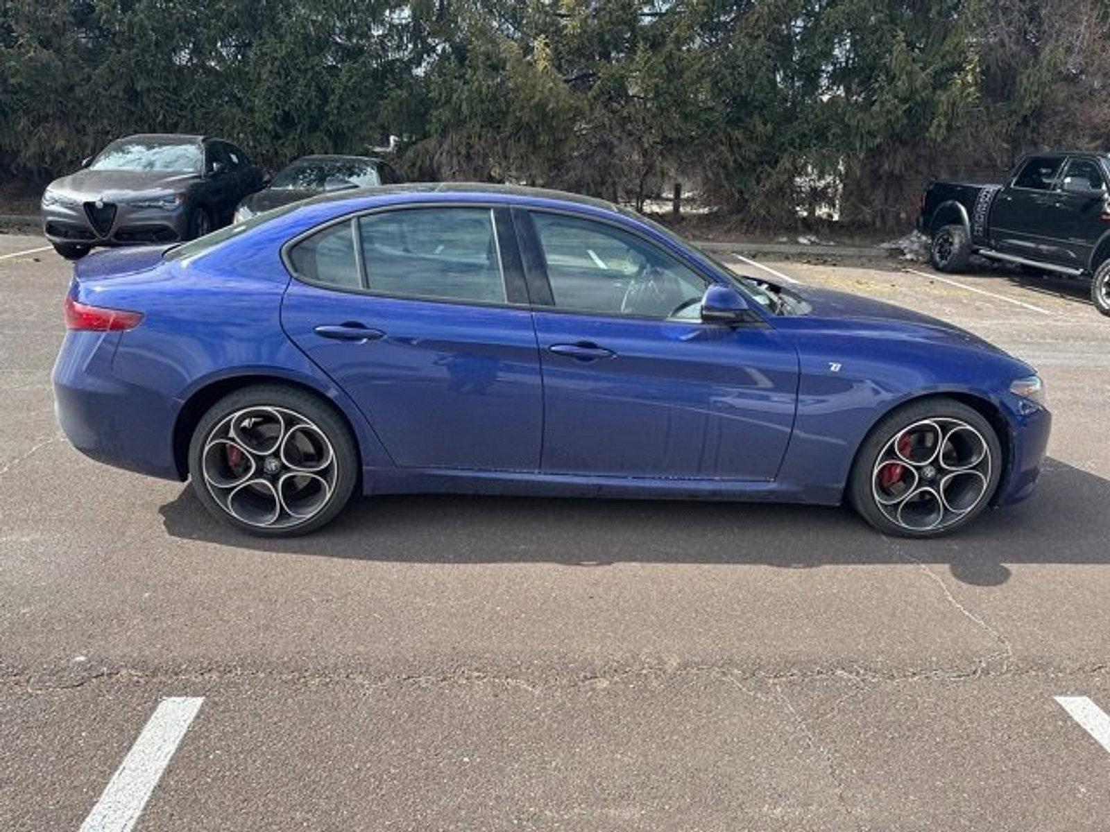 2022 Alfa Romeo Giulia Vehicle Photo in Willow Grove, PA 19090