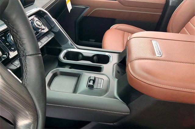 2025 GMC Sierra 2500 HD Vehicle Photo in INDEPENDENCE, MO 64055-1377