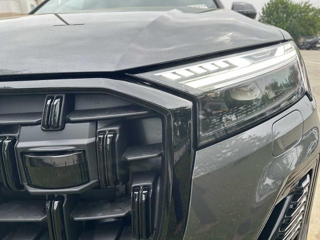 2025 Audi Q7 Vehicle Photo in HOUSTON, TX 77090