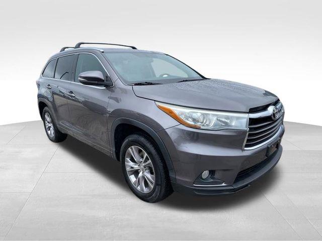 2015 Toyota Highlander Vehicle Photo in MEDINA, OH 44256-9631