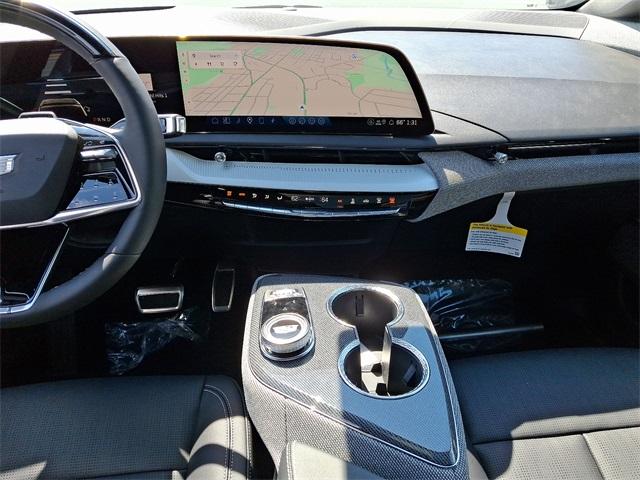2025 Cadillac OPTIQ Vehicle Photo in ALLENTOWN, PA 18103-7399