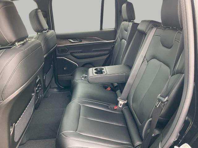 2025 Jeep Grand Cherokee Vehicle Photo in Kaukauna, WI 54130