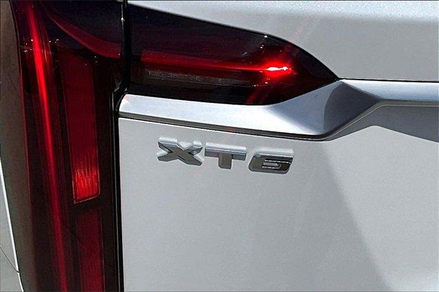 2024 Cadillac XT6 Vehicle Photo in TOPEKA, KS 66609-0000