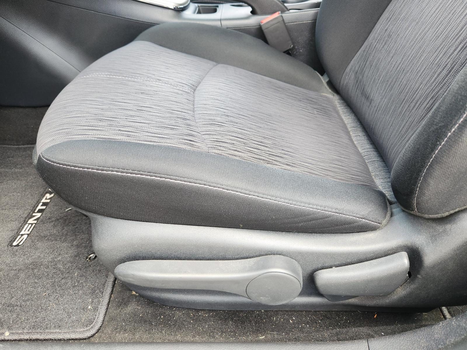 2015 Nissan Sentra Vehicle Photo in PLANO, TX 75024
