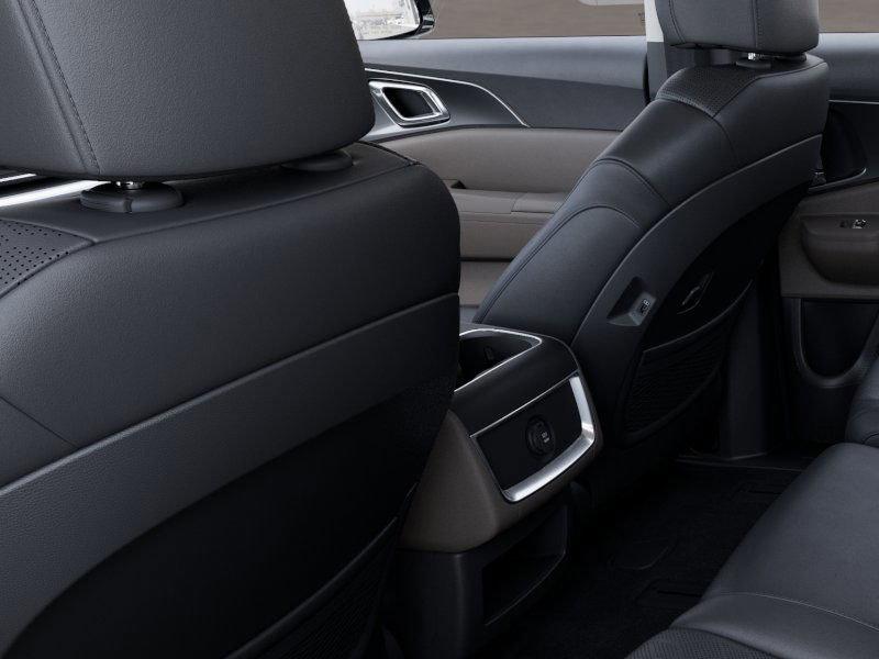 2025 Kia Carnival Vehicle Photo in Belle Vernon, PA 15012