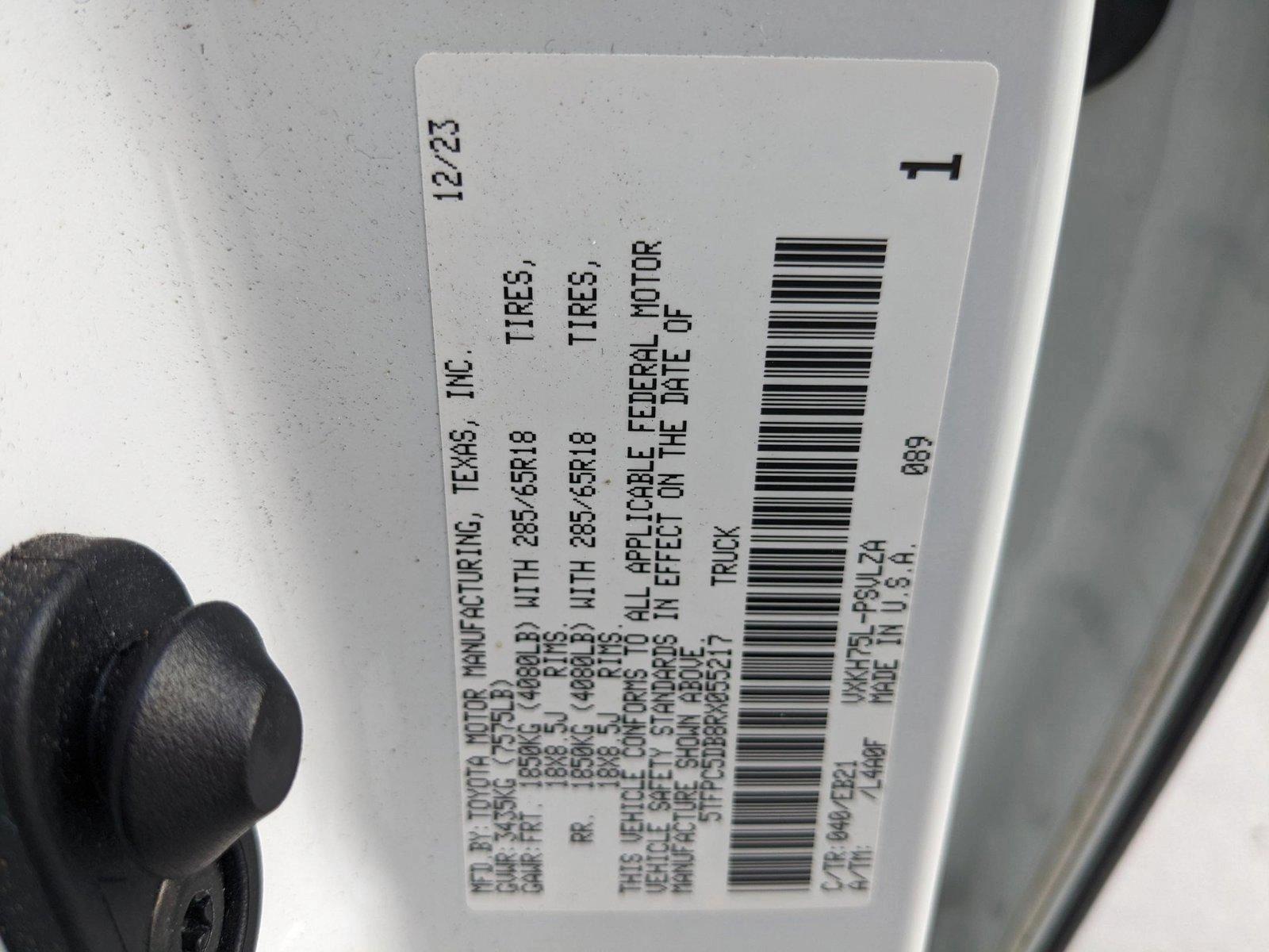 2024 Toyota Tundra 4WD Vehicle Photo in Davie, FL 33331