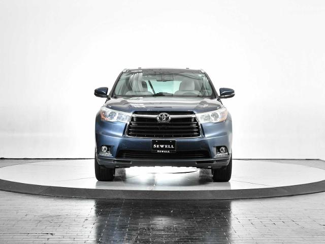 2015 Toyota Highlander Vehicle Photo in DALLAS, TX 75235